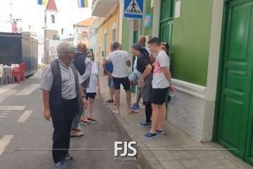  La chiquillería se purifica contra la pandemia en Lomo Magullo/Francisco Javier Santana.